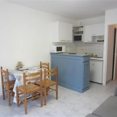 Apartamento Saint-georges-de-didonne, 1 Piece, 4 Personnes - Fr-1-305-1382