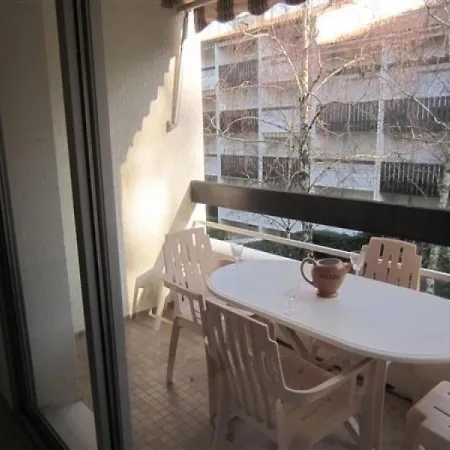 Apartamento Saint-georges-de-didonne, 1 Piece, 4 Personnes - Fr-1-305-1382 *